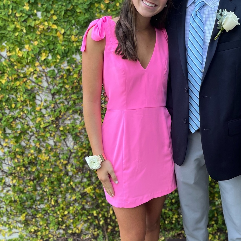 Bright pink Amanda Uprichard dress!